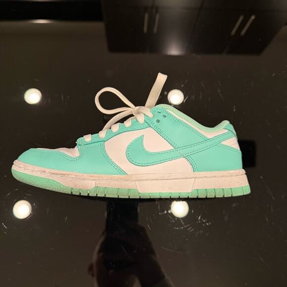 Nike Dunk Low Big Kids’ Shoes In Low Green Glow | USED - Picture 11 of 14